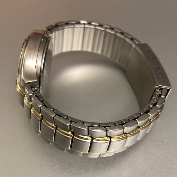 Mickey Mouse watch stainless stretch band - Picture 4 of 6